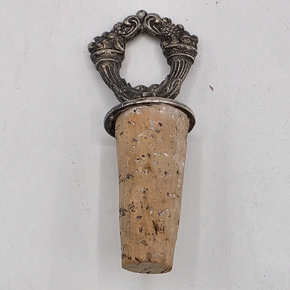 Vintage Reed‎ &  Barton Silver Tone Grape Vine Cork Stopper Wine Bottle Sealer